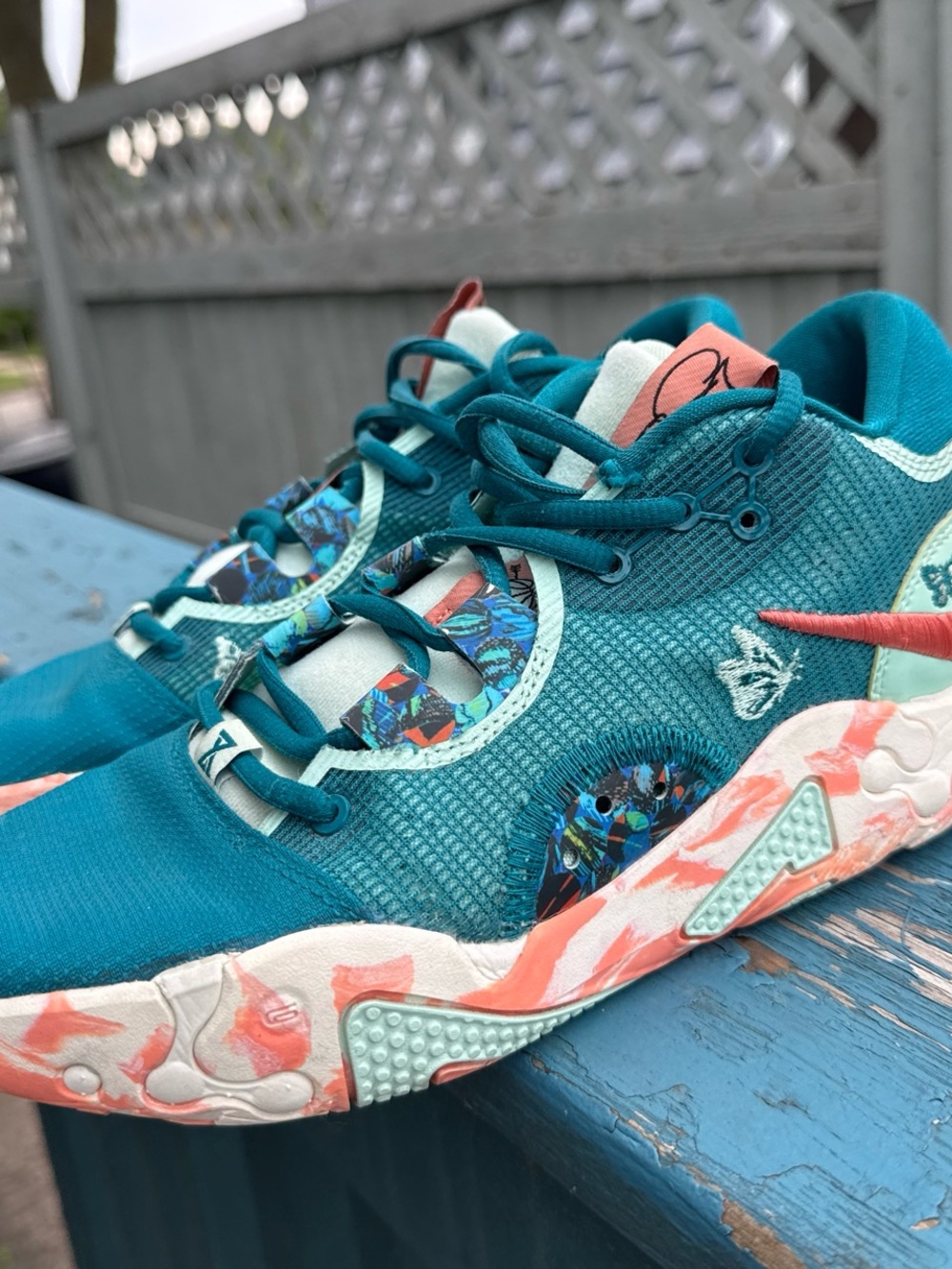 Nike Teal and Coral Athletic Running Sneakers